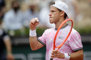 Švarcman izbacio Štrufa