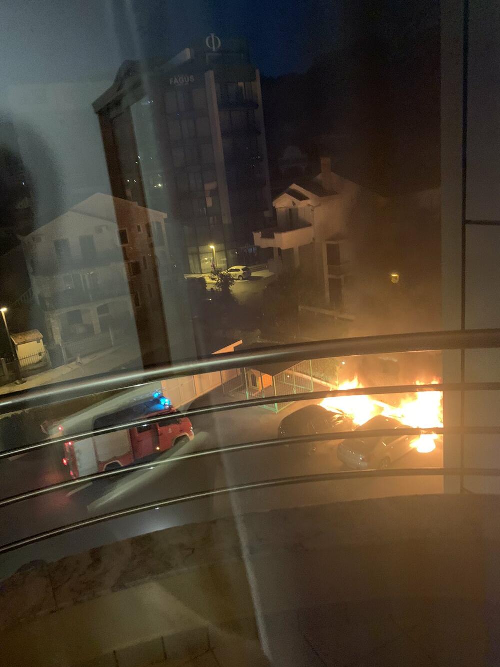 zapaljen auto u Budvi