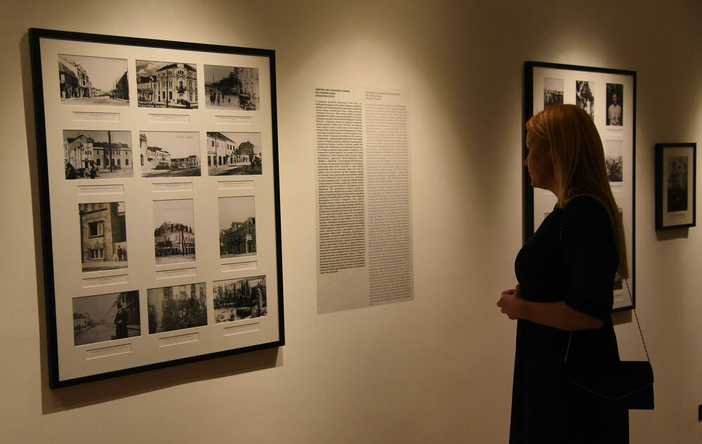 <p>"I možda je nauci čovjek dio svijeta, a stvaraocu je uvjek svijet dio čovjeka, jer se jedino stvaralaštvom može "oživjeti" trenutak iz prošlosti i ukazati na njegovu neprocjenjivu vrijednost za budućnost", kazala je autorka izložbe</p>