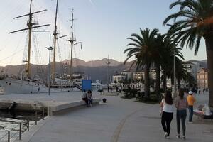 Samo lokalni proizvodi, bez plastike