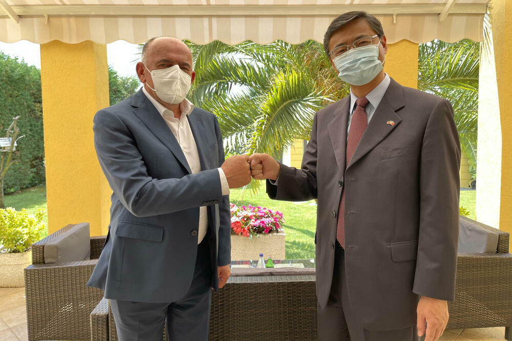 Jokić i Đin, Foto: Ambasada Kine u CG