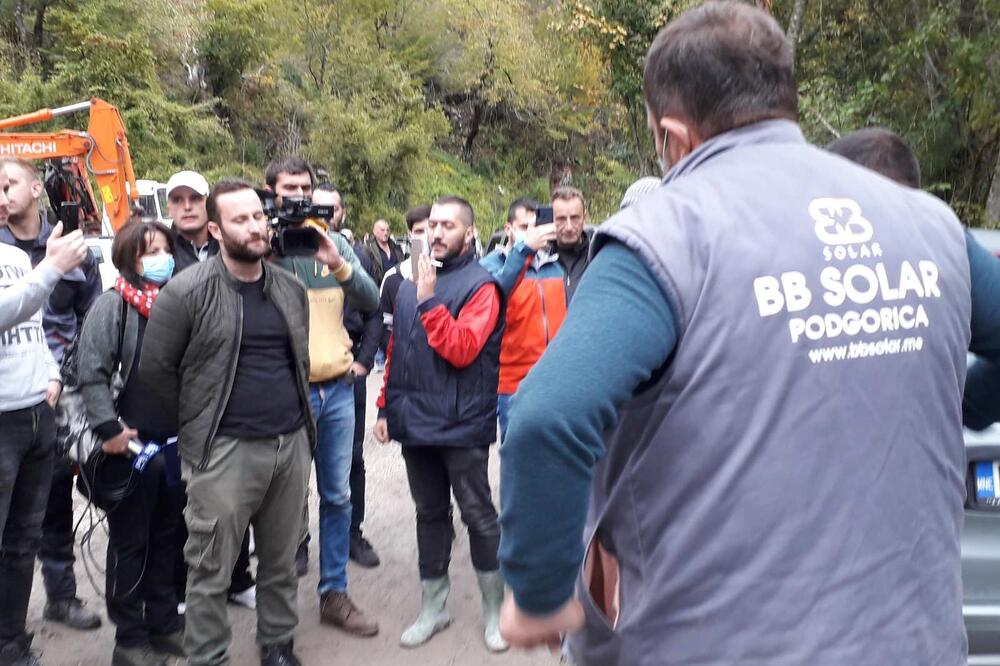 Sa ranijeg protesta u Rečinama, Foto: Dragana Šćepanović