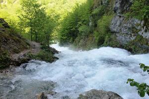 Rijeka Ljutica: Nevjerovatna snaga prirode