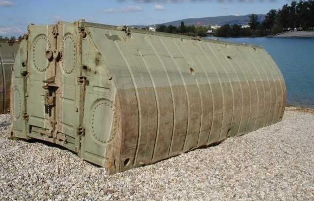 Plutajući članak u sklopljenom položaju