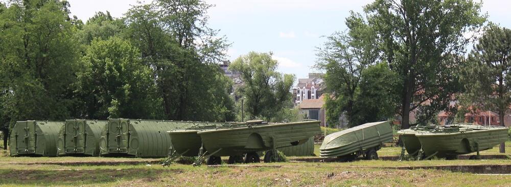  Djelovi kompleta pontonskog mosta PM M 71 u Vojsci Srbije