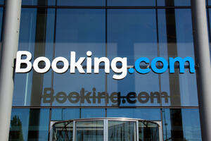 The site for booking accommodation "Booking" has not paid out for months...