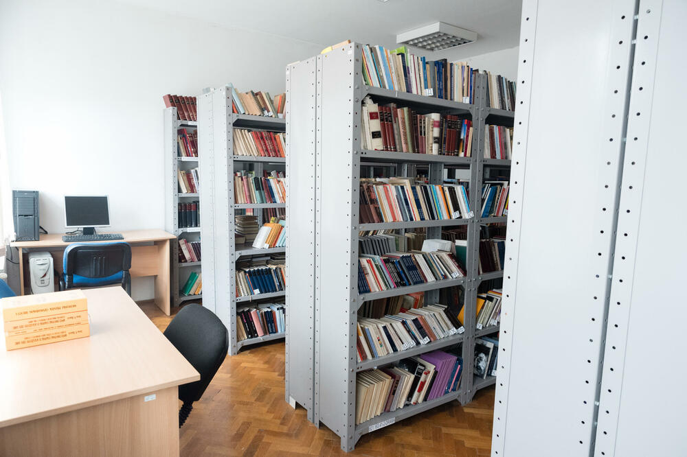 Detalj iz Biblioteke, Foto: Vedran Vujisic