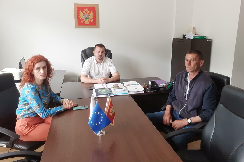Radović sa predstavnicima Sekretarijata, Foto: Opština Bijelo Polje