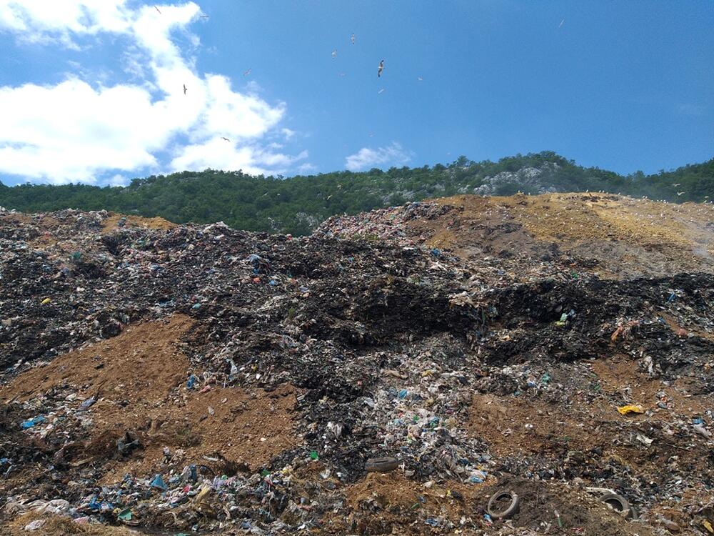 <p>Predsjednik Opštine Marko Kovačević kazao je da su spremni da učestvuju u projektu reciklažnog otpada</p>