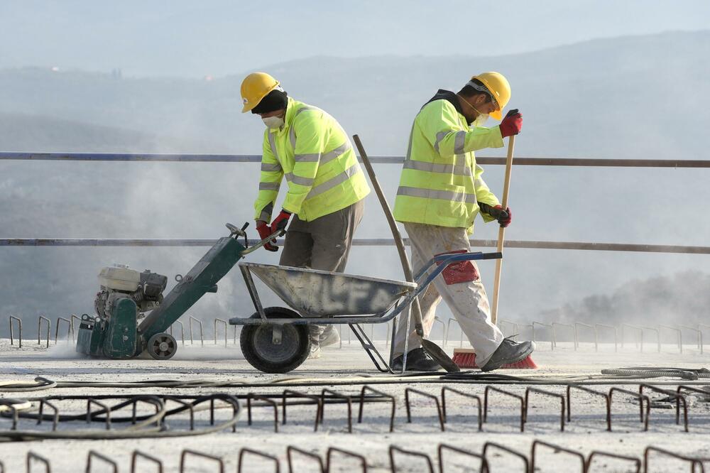 U julu na naplatu dolazi prva rata kredita za auto-put koji još nije ni završen: Sa gradilišta, Foto: Luka Zeković
