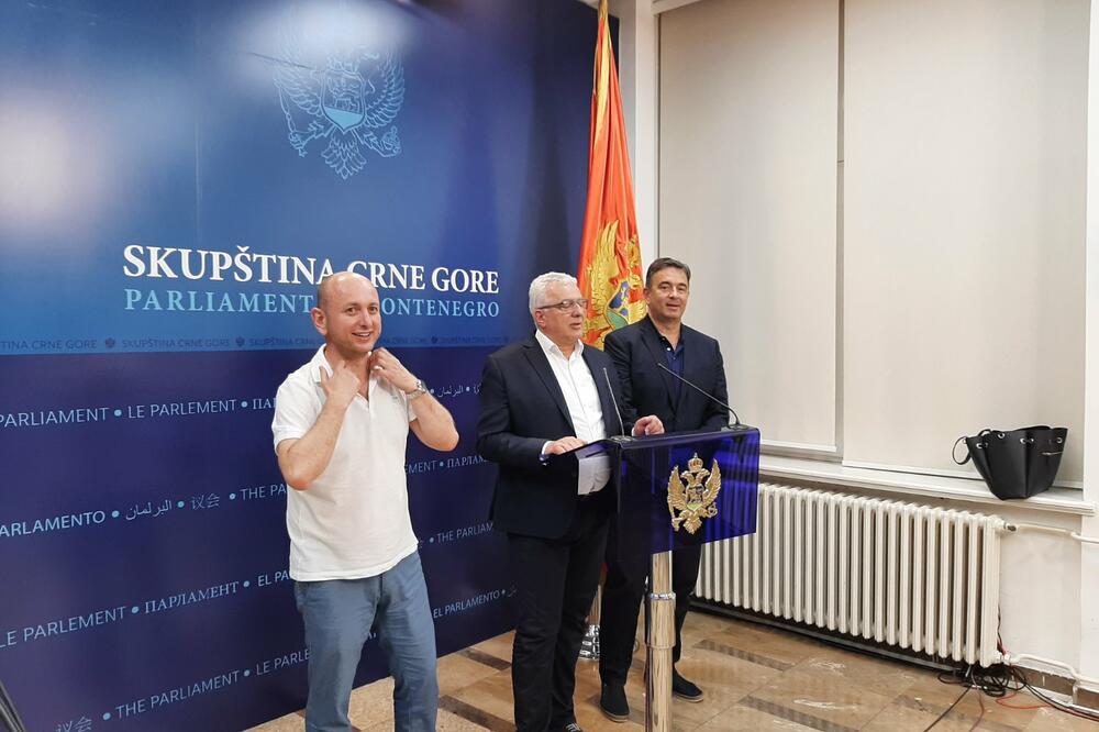 Knežević, Mandić i Medojević, Foto: Nikola Dragaš