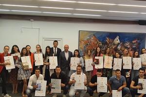 Carević nagradio lučonoše: Godinama za nama donijela izazove...