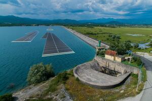 EPCG planira plutajuću solarnu elektranu na Slanom jezeru