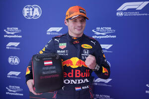 Ferstapen kažnjen zbog dodirivanja Hamiltonovog bolida