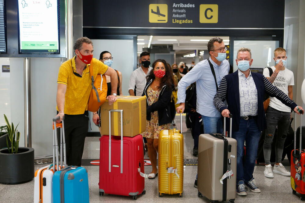 Britanski turisti stigli na Majorku, Foto: REUTERS