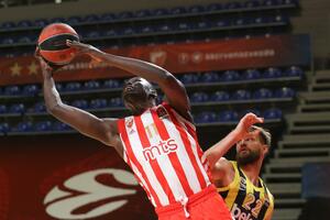 Mornar dovodi pojačanje iz Crvene zvezde