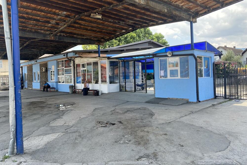 Autobuska stanica u Beranama, Foto: Tufik Softić