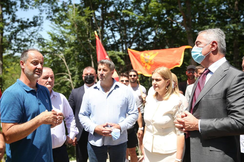 “To što obilazi opštine, pokazuje da je predsjednik samo glasača DPS-a”: Đukanović u Bijelom Polju, Foto: Kabinet predsjednika