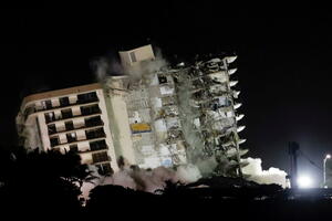 Zgrada kod Majamija kompletno srušena: 121 osoba i dalje nestala,...