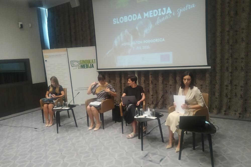 Sa konferencije, Foto: Borko Ždero