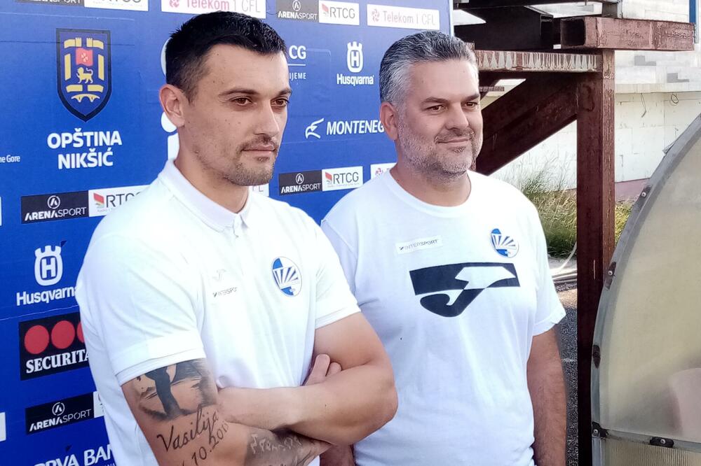 Kapiten Vladan Giljen i trener Milija Savović, Foto: Savo Njunjić