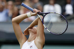 London će dobiti novu šampionku: Pliškova se pridružila Barti u...