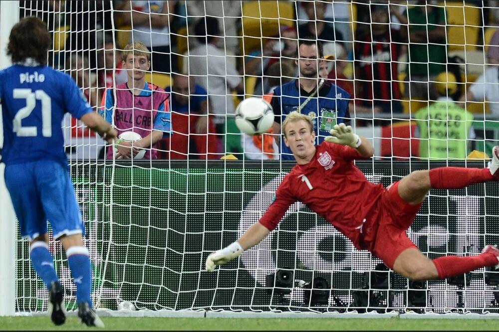Pirlo matira Harta na Euru 2012. godine, Foto: Uefa
