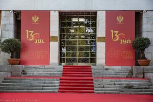 Zgrada Skupštine Crne Gore u znaku 13. jula