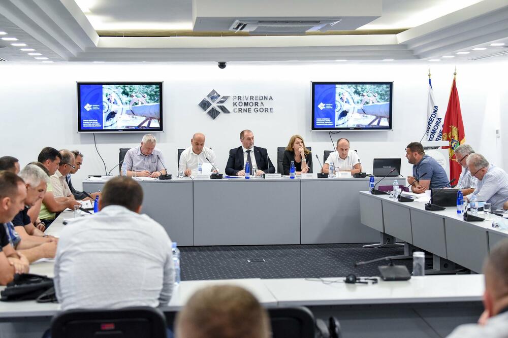 Sa današnjeg sastanka, Foto: Privredna komora Crne Gore