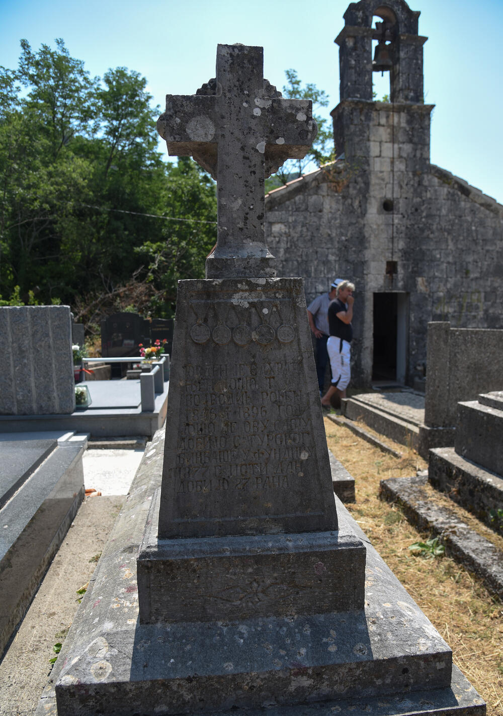 Grobnica Joša Vojvodića