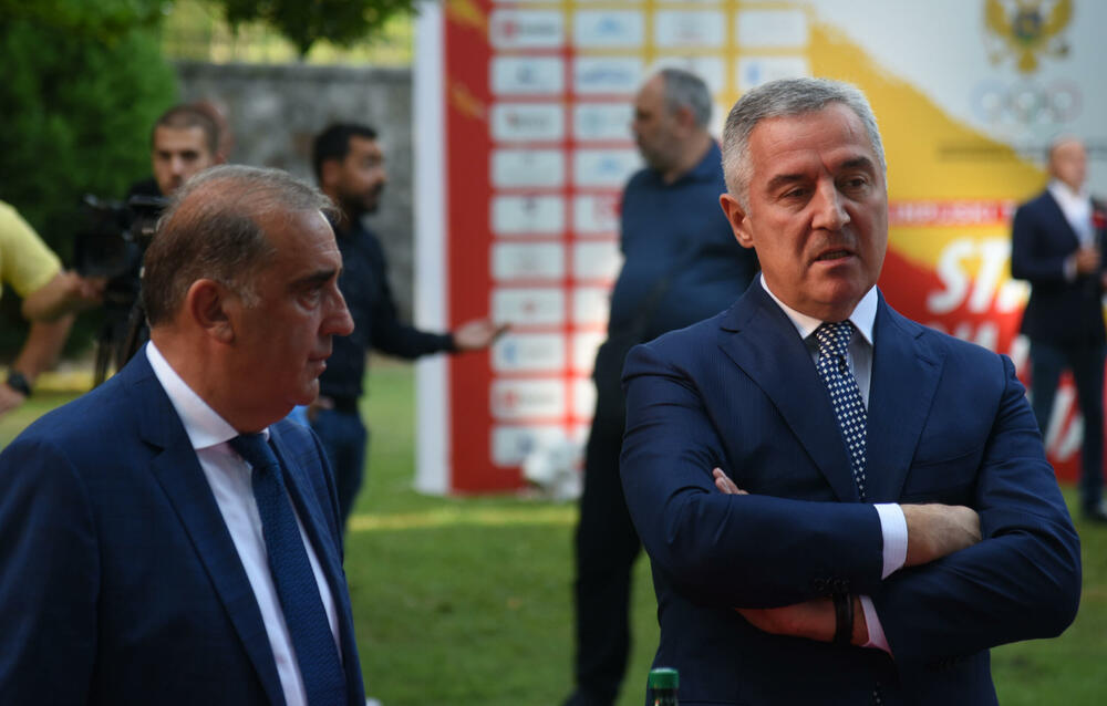 <p>Najbolji crnogorski sportisti kreću na Olimpijske igre u Tokiju, a večeras su ispraćeni na svečanosti koju je organizovao Crnogorski olimpijki komitet ispred Vile Gorica.</p>  <p>Pogledajte kako je sve izgledalo u galeriji našeg fotoreportera Borisa Pejovića.</p>