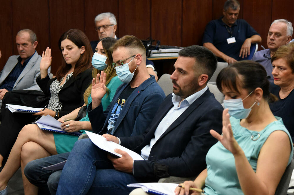 Sa sjednice Savjeta, Foto: Luka Zekovic