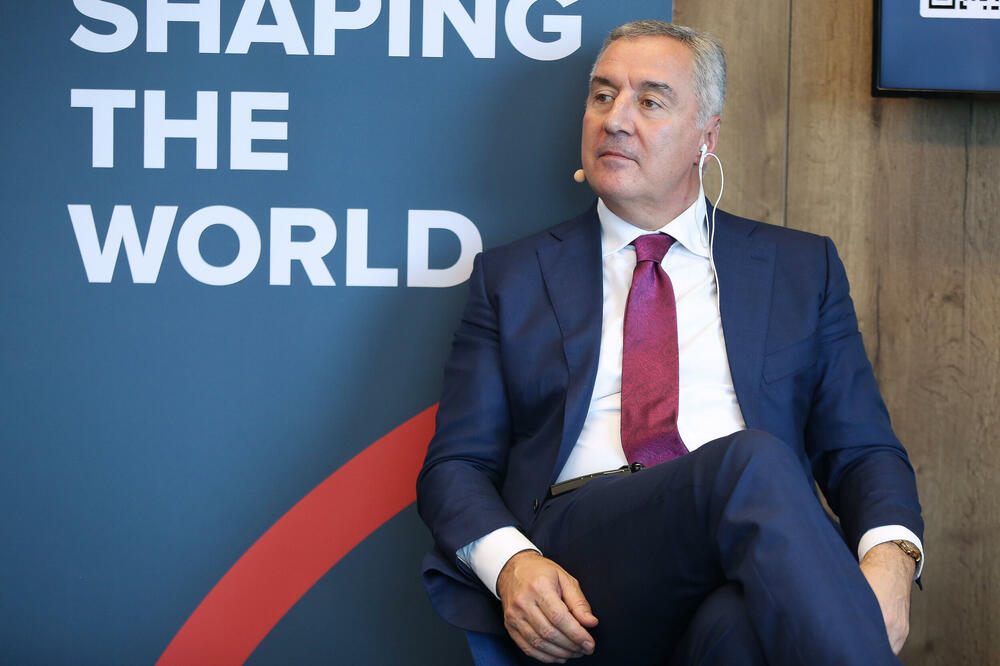 Đukanović na konferenciji, Foto: Kabinet predsjednika Crne Gore