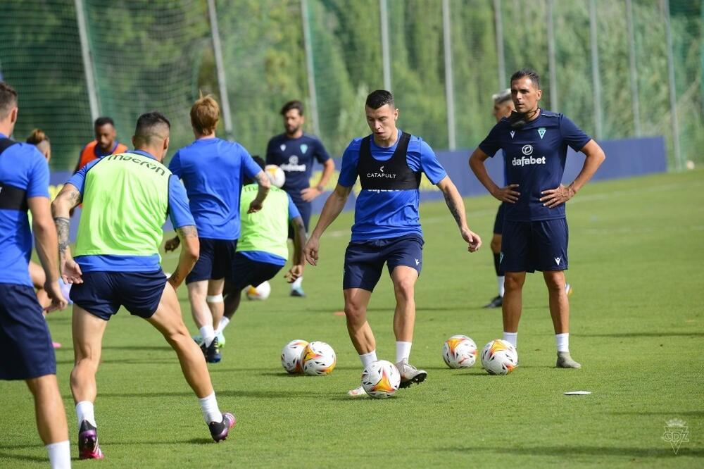 Osmajić na jednom treningu Kadisa, Foto: Cadiz