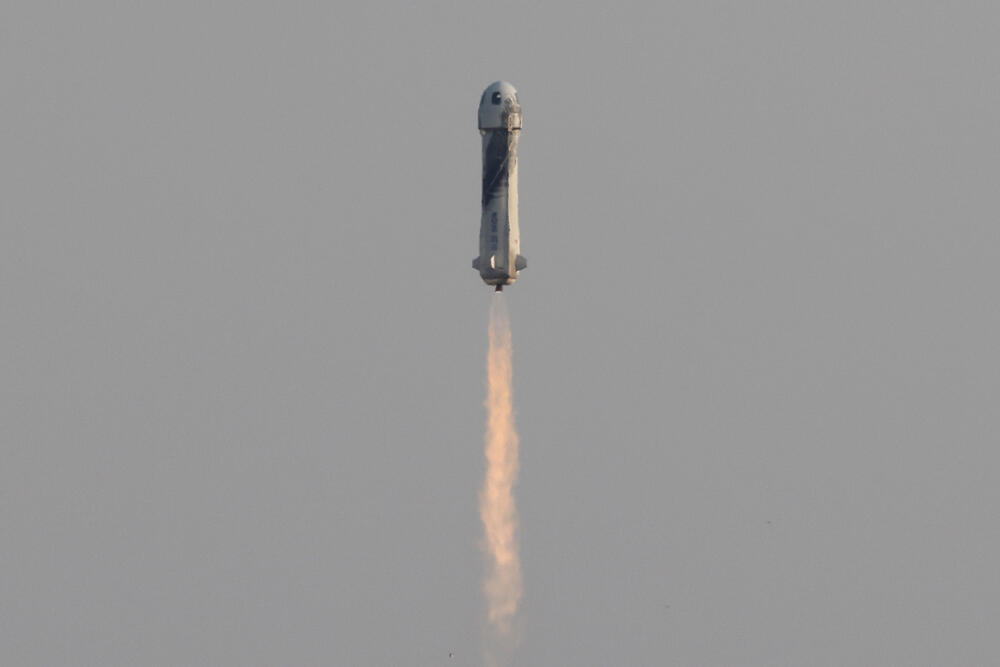 Džef Bezos, svemirski let