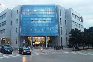 Opština Tivat mora da vraća 11 miliona eura kredita