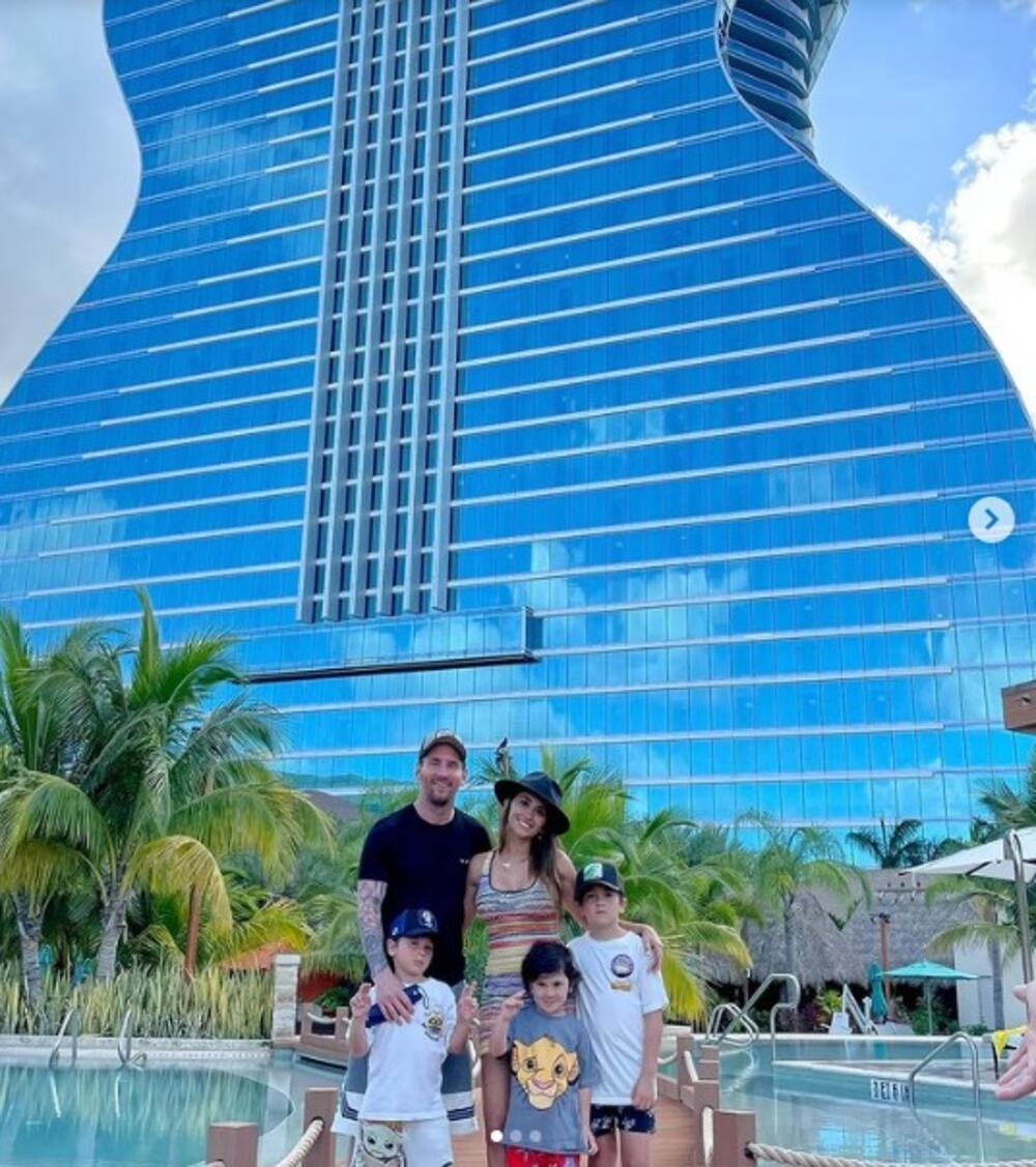 Mesi sa porodicom u Majamiju