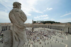 Suđenje vijeka u Vatikanu: Milioni, brokeri, iznude, pranje novca