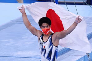 Hašimoto krenuo stopama Učimure