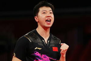 Long Ma, živa legenda stonog tenisa