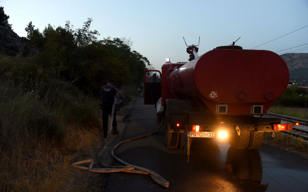 <p>Ekipe Službe zaštite i spašavanja Glavnog grada dežuraće na brdu kako bi kontrolisali situaciju</p>