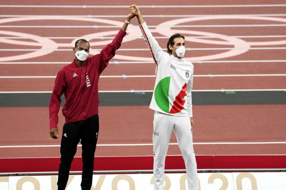 Foto: EPA / FRANCK ROBICHON