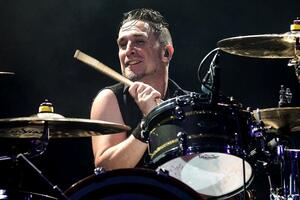 Bubnjar Ofspringa napustio bend jer nije želeo da se vakciniše