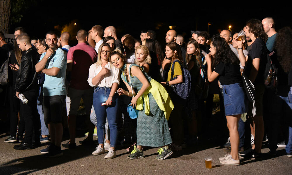 <p>“Nama ne trebaju nikakve brojke, niti godišnjica. Nama sama činjenica da možemo opet svirati je dovoljno veliki motiv da damo sve od sebe. Publika je bila jako željna", rekao je Kekin</p>