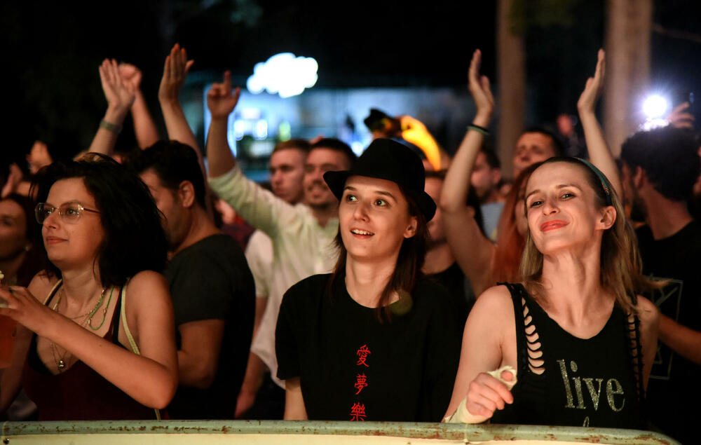 <p>“Nama ne trebaju nikakve brojke, niti godišnjica. Nama sama činjenica da možemo opet svirati je dovoljno veliki motiv da damo sve od sebe. Publika je bila jako željna", rekao je Kekin</p>