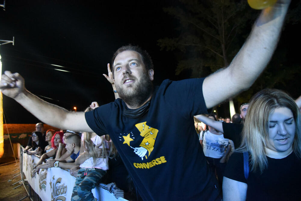 <p>“Nama ne trebaju nikakve brojke, niti godišnjica. Nama sama činjenica da možemo opet svirati je dovoljno veliki motiv da damo sve od sebe. Publika je bila jako željna", rekao je Kekin</p>