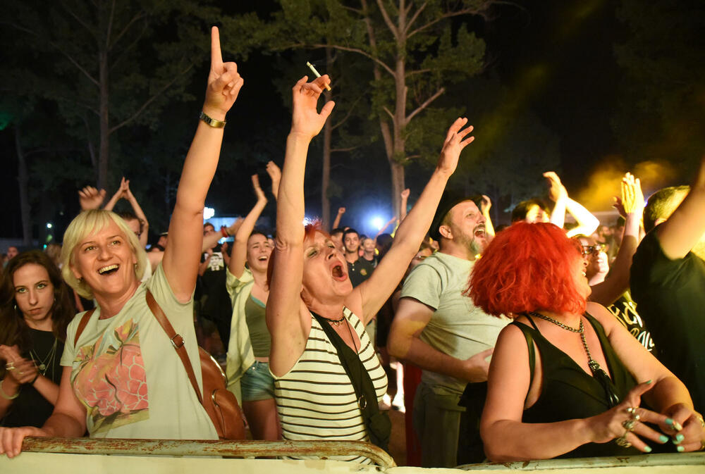 <p>“Nama ne trebaju nikakve brojke, niti godišnjica. Nama sama činjenica da možemo opet svirati je dovoljno veliki motiv da damo sve od sebe. Publika je bila jako željna", rekao je Kekin</p>