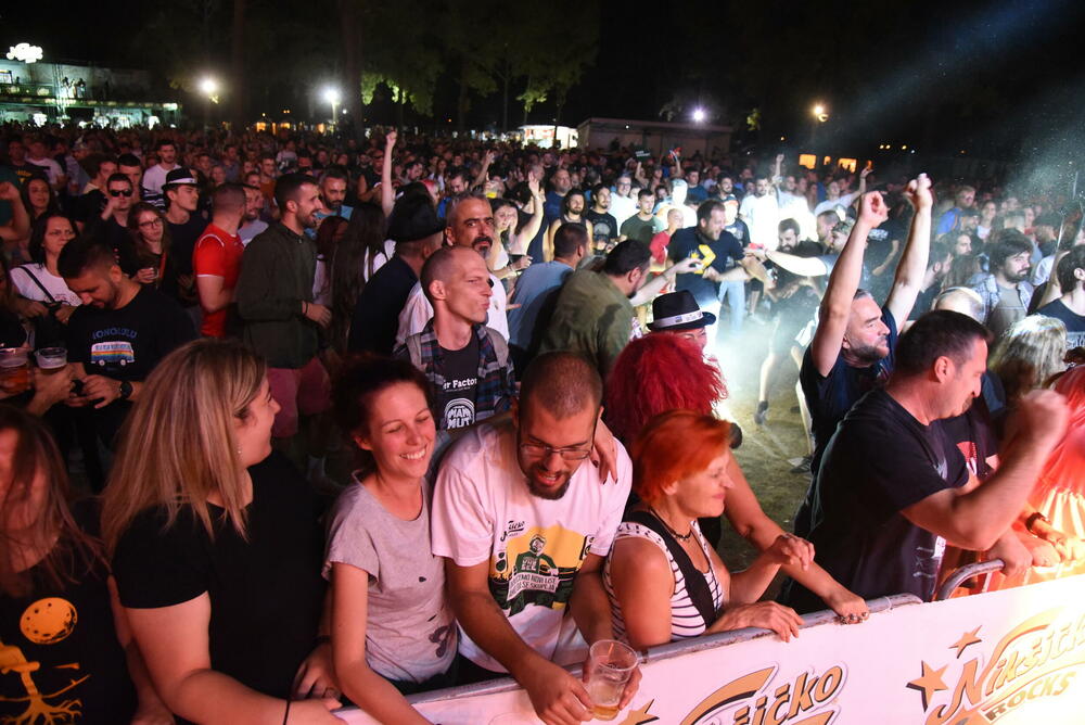 <p>“Nama ne trebaju nikakve brojke, niti godišnjica. Nama sama činjenica da možemo opet svirati je dovoljno veliki motiv da damo sve od sebe. Publika je bila jako željna", rekao je Kekin</p>