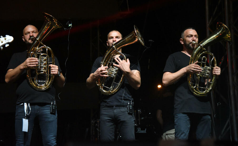 <p>Zečević kazao da su pokazali da se i u dobra korone može uspješno organizovati festival</p>