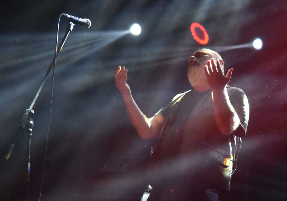 <p>Zečević kazao da su pokazali da se i u dobra korone može uspješno organizovati festival</p>